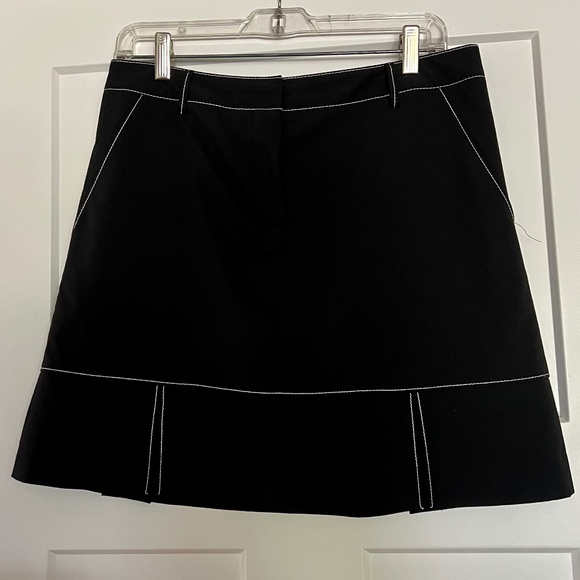 Annika Cutter & Buck Black Pleated Hem Skort Size 6 - Picture 1 of 11